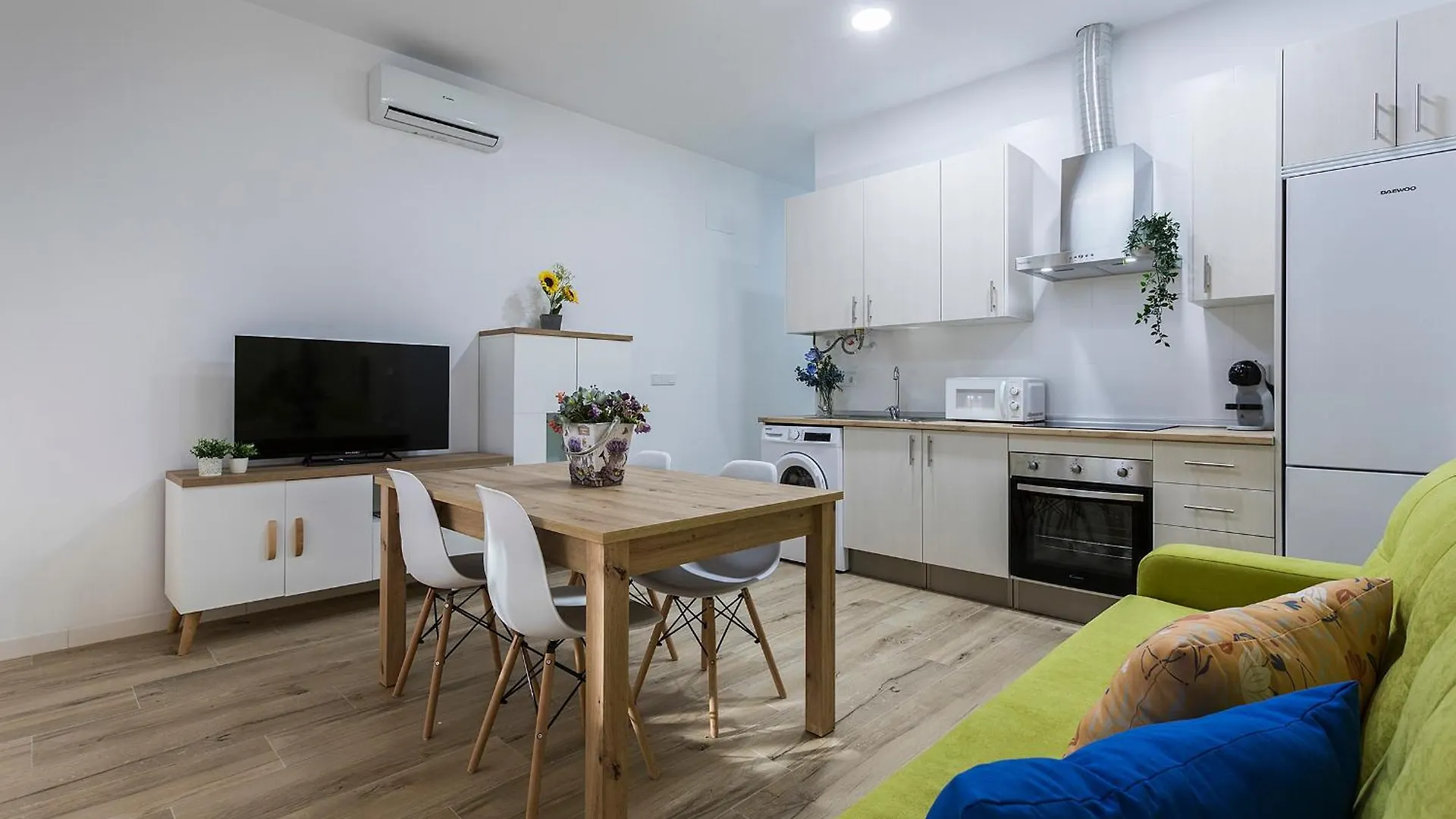 Estudio Moderno Playa Victoria Cádiz Lägenhet